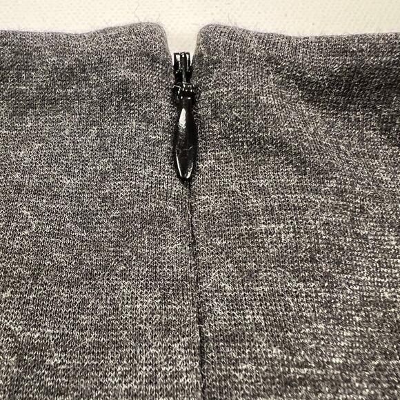 CAbi The Glitz Charcoal Gray Jeweled Neckline Sleeveless Shell Top Size 14 - Picture 10 of 11